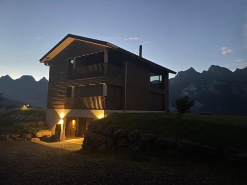 Flums Appartement | Panoramawohnung in 2-Fam-Haus - Nichtraucher, KEINE Haustiere
