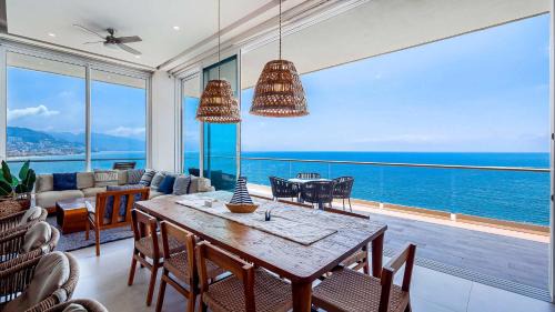 Las Glorias Appartement | Panoramic Hot Tub Oceanview Luxury 4BR Penthouse