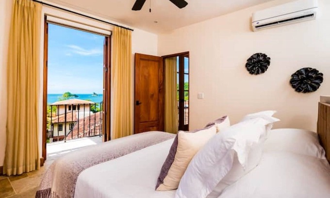 Las Catalinas Appartement | Panoramic Oceanview Balcony in the Heart of Las Catalinas