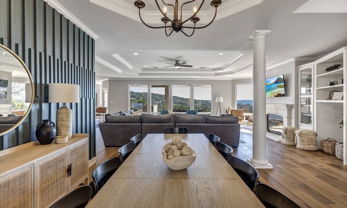Highland Lake Estates Maison | Panoramic views of Lake Travis & TX Hill Country