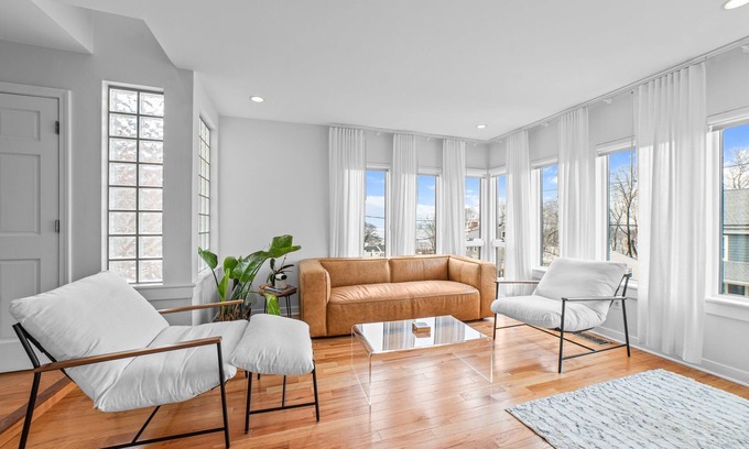 Waveland Maison | Panoramic views, steps to the water, 7 minute walk to private beach.