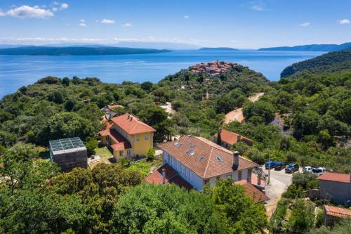 Beli Maison | Pansion Tramontana