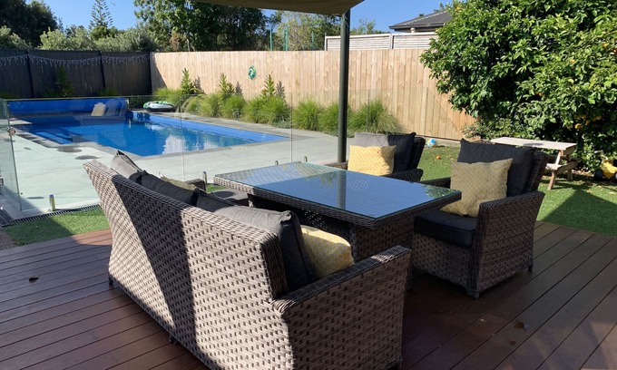 Papamoa Beach Maison | Papamoa Beach Pool and 5brms