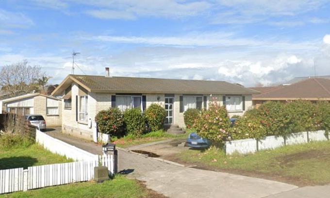 Papamoa Beach Maison | Papamoa Budget Accommodation
