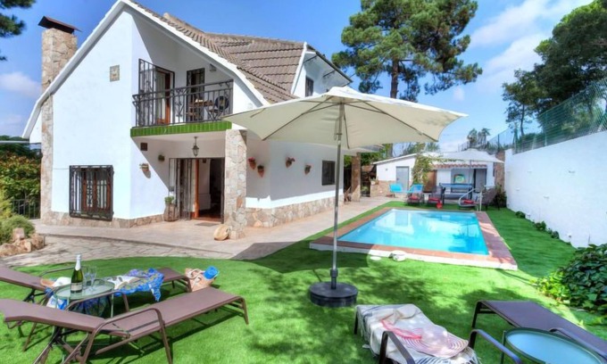 Puigventos Maison | Paradis by Interhome