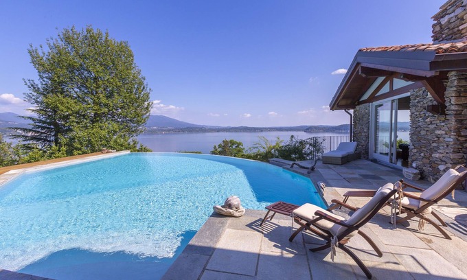 Belgirate Villa | Paradis Relais With Pool, Belgirate, Italie