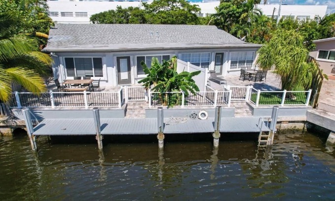 Imperial Point Maison | Paradise Bay - FLL - 2/2 - Waterfront
