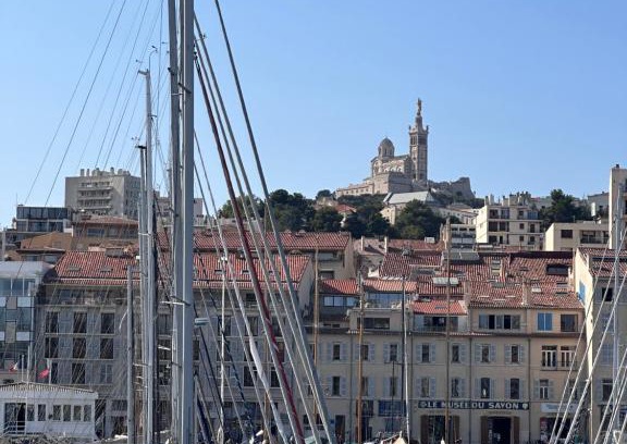 Opera Appartement | PARADISE Earth & Sea