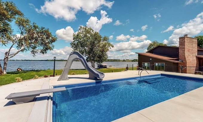 Faribault Cabine | Paradise Found! Beautiful Lake Home with Private Heated Pool on Cannon Lake!