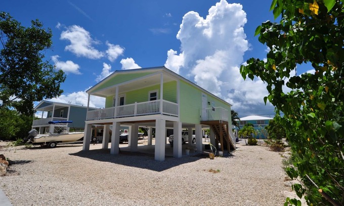 Cutthroat Harbor Estates Maison | Maison 3 chambres / 2 salles de bain au bord du canal sur Cudjoe Key