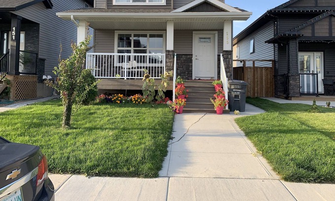 Saskatoon Maison | Paradise Home