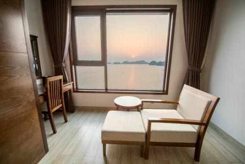 Cat Hai Hôtel | Paradise Hotel - Pool , Sky Lounge , Gym - Massage & Wellness