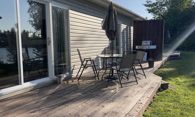 Saint John Maison | Paradise on Lake Douglas "B"