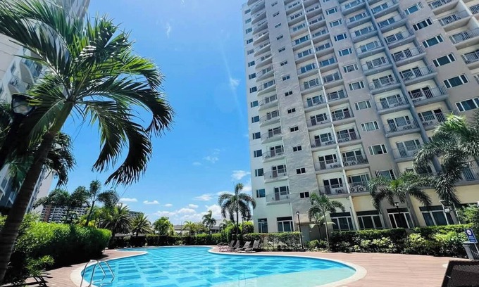 Las Pinas Copropriété | Paradise Staycation At South!