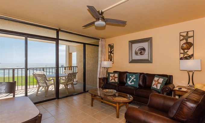 Rockport Maison | Paradise | Waterfront Comfort at Laguna Reef 411