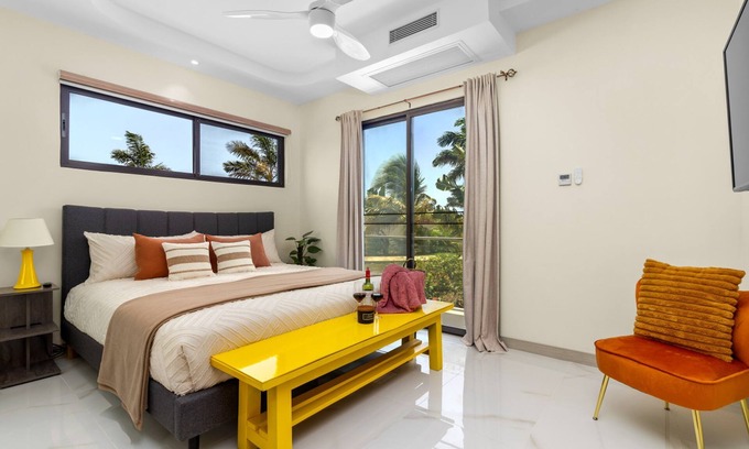 Summerfield Appartement | Paradisiac Euphoria~ Beach Access~Pool ~24hr Gated