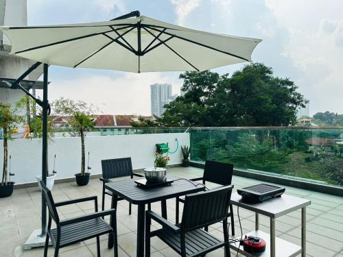 Central District Appartement | Paragon Residence 8-12pax-Big Balcony with BBQ