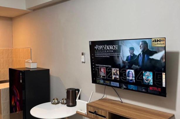Binong Appartement | Paragon Village Apartment by CityDoorz