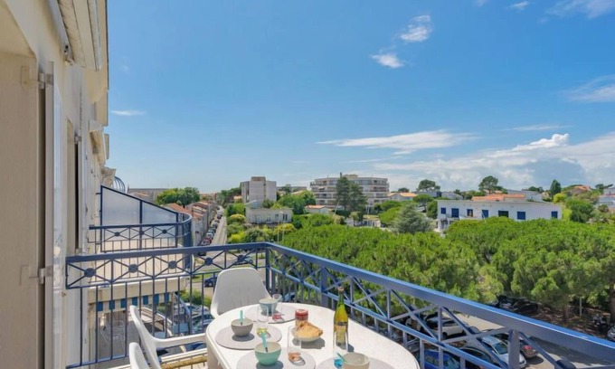 Pontaillac Appartement | Parc de Pontaillac by Interhome