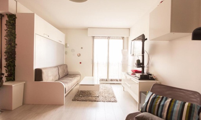 Front de Lac Appartement | Paris à portée de main