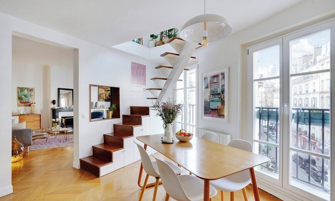 Saint-Vincent-de-Paul Appartement | Paris with a view : a 2 bedroom apartment overlooking the Sacré Coeur