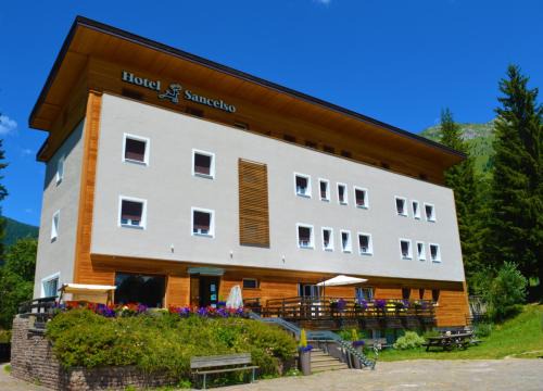 Bellamonte Hôtel | Park Hotel Sancelso