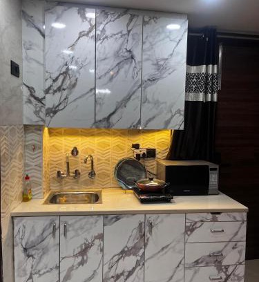Phase I Appartement | Park Stay- Compact 1bhk Studio for Long Stays