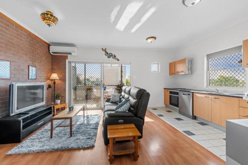 West End Appartement | Park the car & Explore Brisbane by Custom Bnb Hosting