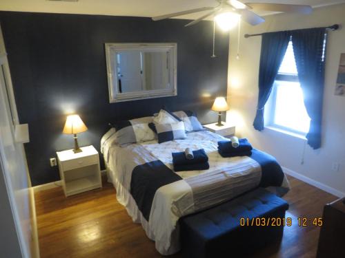Union City Appartement | Park-View Sleeps 12 3BR