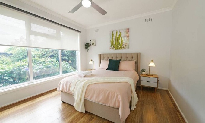 Parkdale Maison | Parkdale 4-BRM Home near Mentone Pet-friendly Wi-Fi