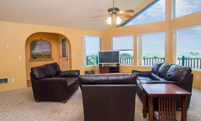 Long Beach Maison | Parker House ~ Tr����s bien situé avec de la place pour la famille!