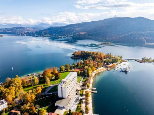 Poertschach am Woerthersee Hôtel | Parkhotel Pörtschach - Das Hotelresort mit Insellage am Wörthersee
