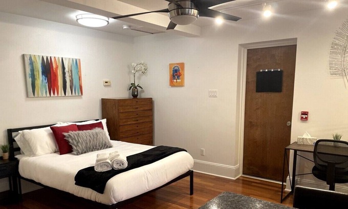 Bloomfield Appartement | Parking~West Penn~Queen~Elevator
