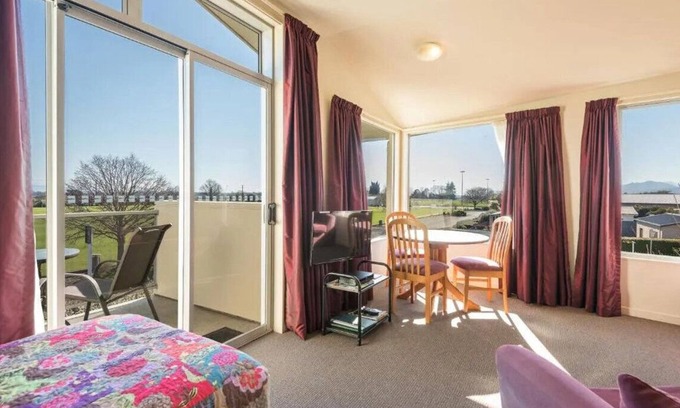 Richmond Hôtel | Parkside Motel