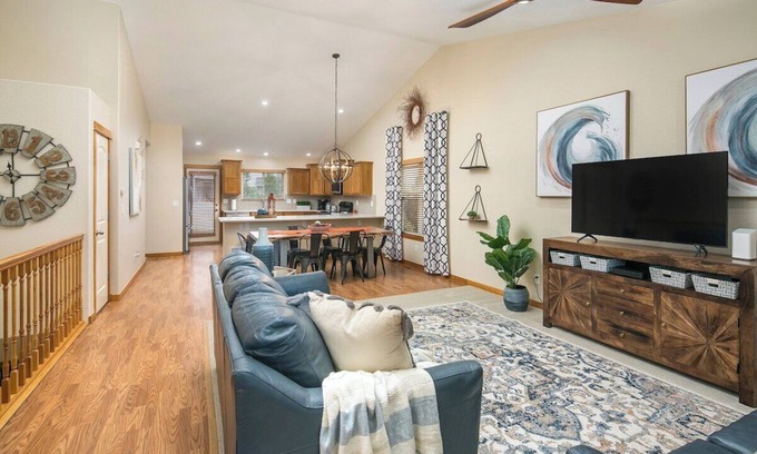 Windsor Maison | Parkview Retreat Summ