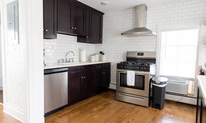 Clarkston Copropriété | Parsonage and Main Street Suite - Millpond Inn