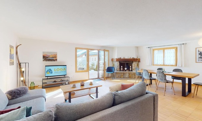 Champfer Appartement | Partly renovated 3½-room apartment on the ground floor.