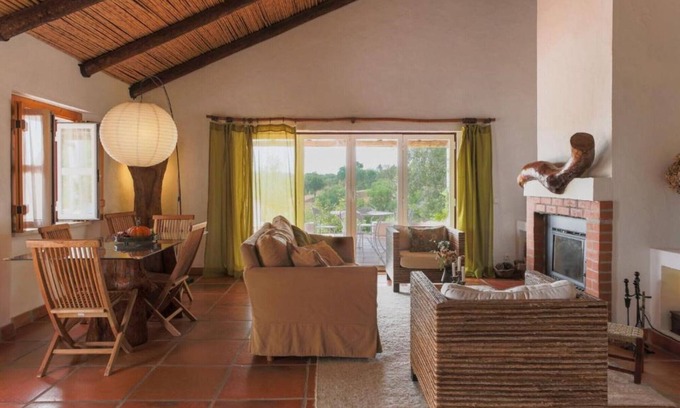 Barrancosas Maison | Partridge House