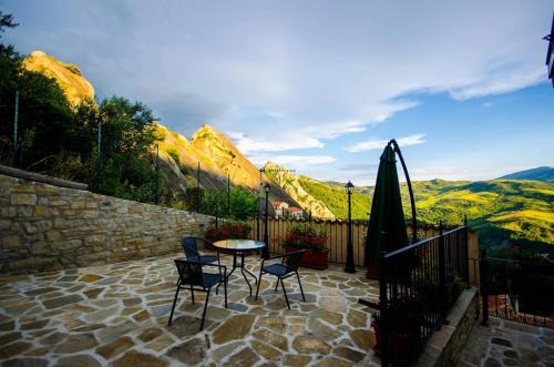 Castelmezzano Maison | PASCHIERE by Keyhole Selection
