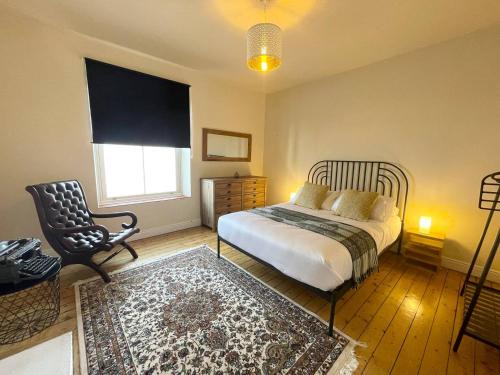 New Mills Maison | Pass the Keys Spacious Garden Home in New Mills - Pet Friendly