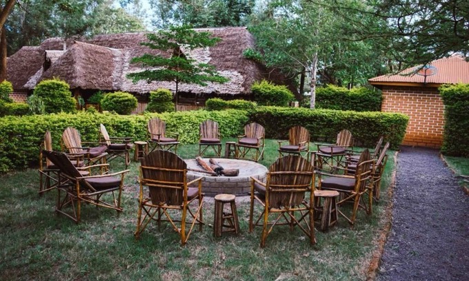 Karatu Cabine | Patamu Restaurant & Lodge