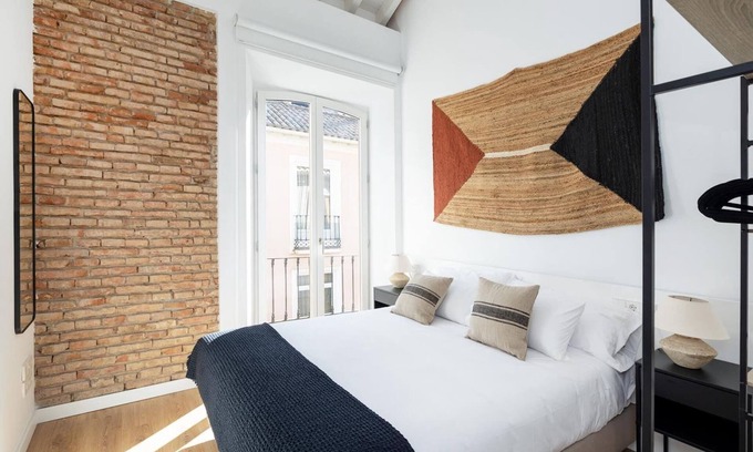 Granada City Center Appartement | Patio Zahorí Boutique Apartments 7