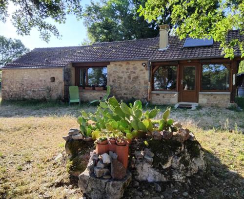 Gintrac Maison | PAULAGITE de 2 à 4 pers, vue sur la Dordogne, proche de Padirac et Rocamadour