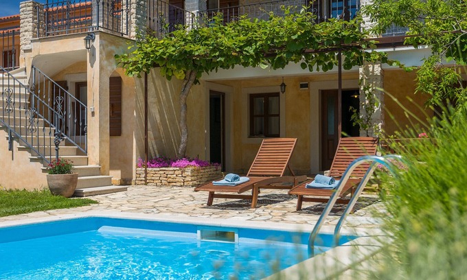 Gajana Villa | Paulina - Votre maison de vacances idéale dans un petit village