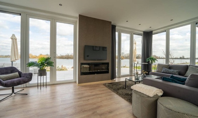 Kerkdriel Maison | Pavilion l'etage 10 by Interhome