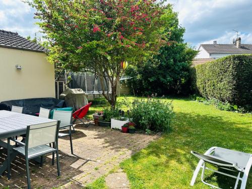 Villepreux Maison | Pavillon familial avec grand jardin