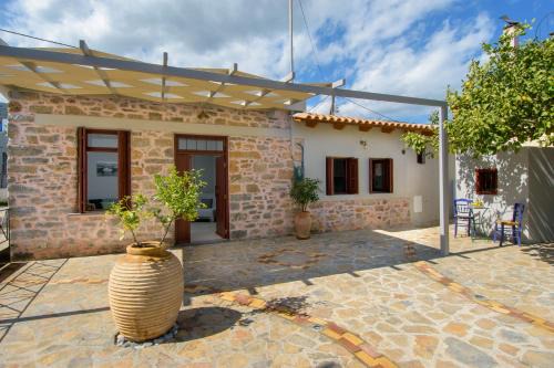 Elounda Maison | Pavlakis Lemon-Tree House