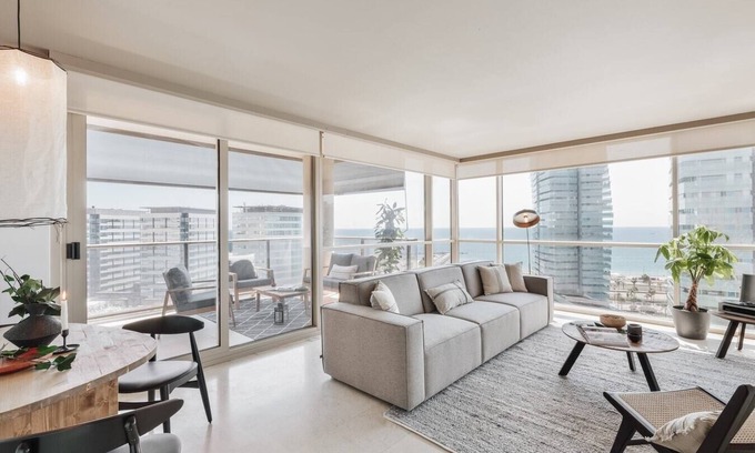 Diagonal Mar i el Front Maritim del Poblenou Appartement | Pavots - 3 bedrooms, pool and gym in Poblenou