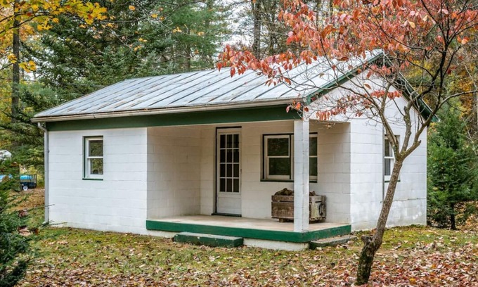 Dayton Cabine | Payne Cabin- Ultimate Glamping Experience