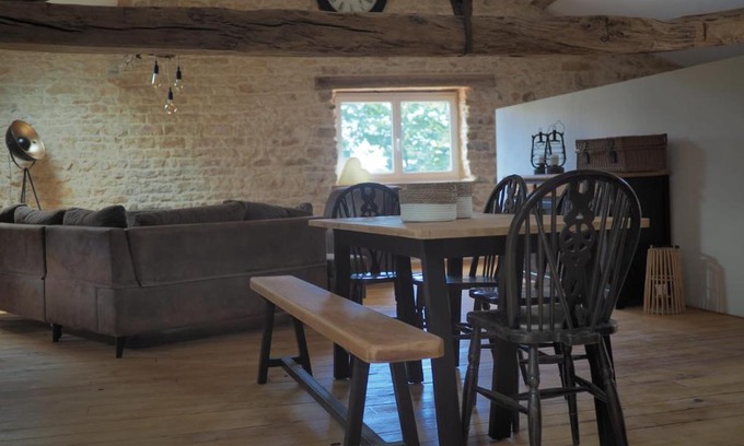 Montalembert Appartement | Pays de Joie - Gite-Loft Le Piano